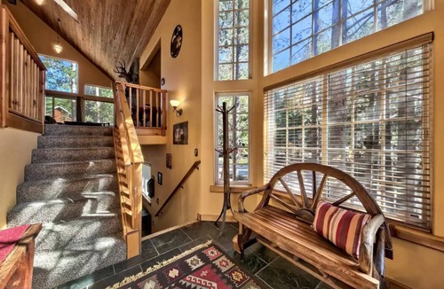 Tahoe Paradise House | Luxury House, Hot Tub, Pet Friendly, Pool Table, EV Charger