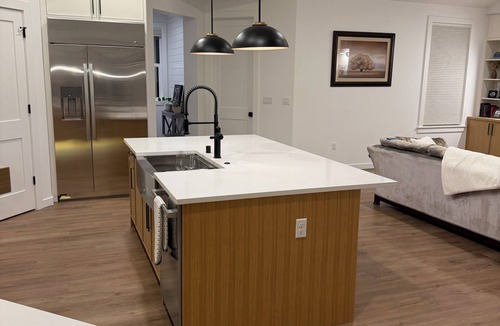Lake Stevens House | Luxury Living in Lake Stevens. Wonderful 4 bedroom & 3.5 bath