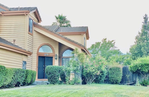 Fairfield Villa | Luxury Oasis