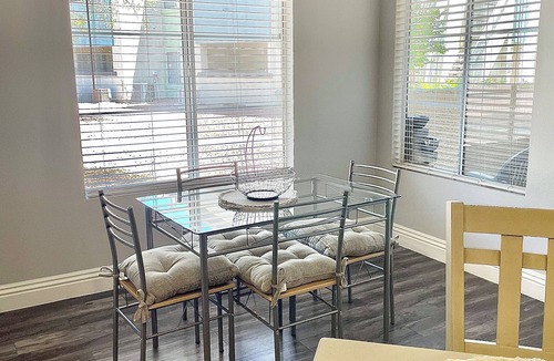 Paradise Valley Apartment | Luxury Plus: Fifty Shades of Vegas. Cozy, Clean, and Stylish. 1bed,1bath.