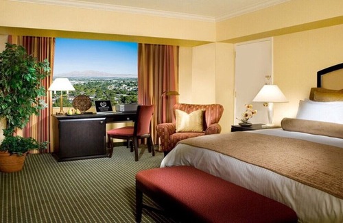 Winchester Hotel | Luxury Resort & Casino