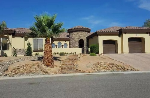 Centennial Hills Apartment | Luxury Rooms for Rent HighEnd Resort Style Living