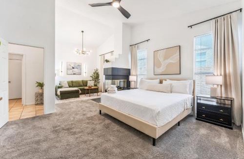 Las Vegas House | Luxury Vegas Escape,Pool, Gameroom, Mtn Views, EV