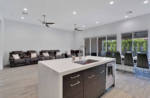 Cathedral City House | Luxury Villa, Perfect for Entertaining & Relaxing