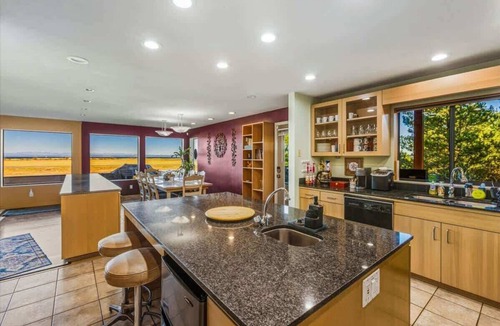 Westport House | Luxury Westport Retreat | Hot Tub | Home Gym