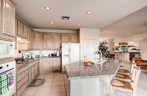 Centennial Hills House | Magical Getaway: Garden Oasis & Pool, Golfing, Hiking,Special Discounts.