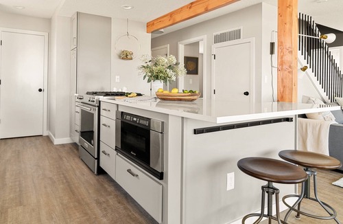 Rockaway Beach House | Magnificent Panoramic Ocean & Beach Views, Hot Tub, Game Room, BBQ, Fully Updated in Open Layout