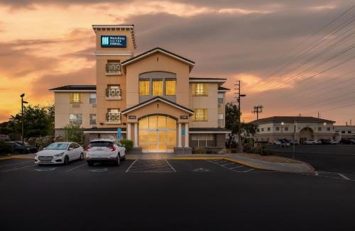 Paradise Hotel | MainStay Suites Las Vegas Flamingo