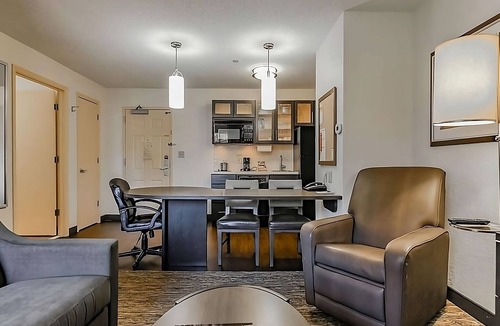 Anaheim Resort Hotel | Making The Best Memories Along The Way! 2 Spacious Units, Pets Allowed