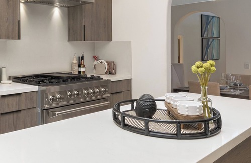 Eastern Malibu House | Malibu Ocean View Contemporary House with Pool