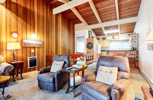 Mammoth Lakes Condo | Mammoth Estates 223 Lovely Mountain condo with Wood Burning Fireplace in Prime location by RedAwning