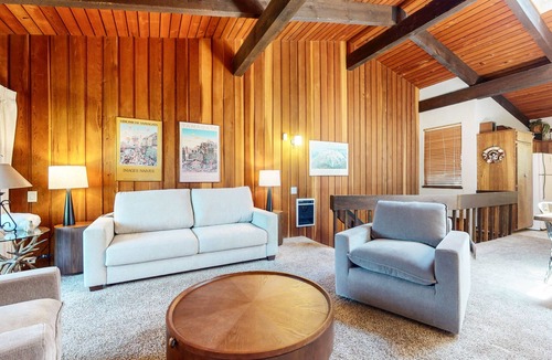 Mammoth Lakes Condo | Mammoth Estates 227 Mountain rustic with Wood Burning Fireplace, Amazing location by RedAwning