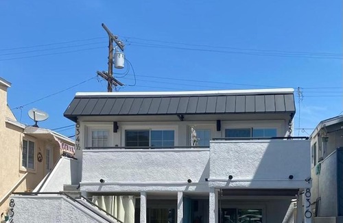 Mission Beach Apartment | Mango Tango - A Block to the Water!