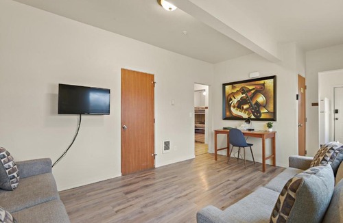 West Central Apartment | Maple Manor City Scene
