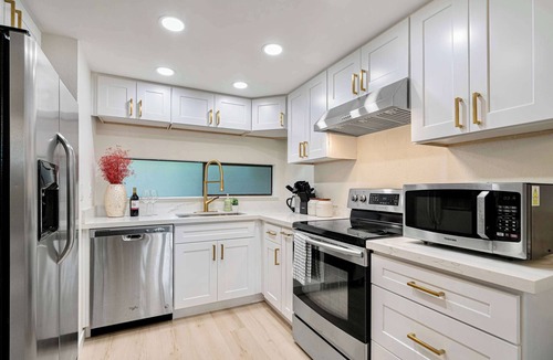 Bridle Trails House | @ Marbella Lane - Luxury Townhome 14 Min to Lumen