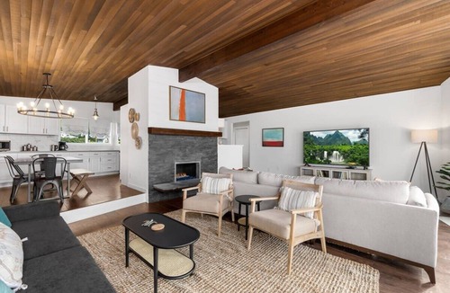 Oak Harbor Cottage | @ Marbella Lane - Seas the Bay Sanctuary