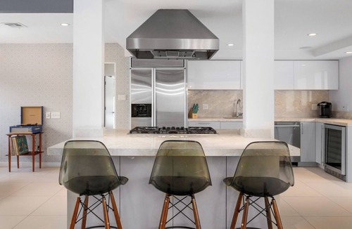 Deep Well Ranch House | Marcia! Marcia! Marcia! – Mid-Mod PS Retreat