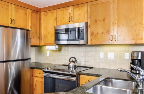 Lakeside Park Resort | Marriott Timber Lodge 1 Bedroom Unit Sleeps 4