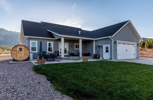 Marysvale House | Marysvale Adventure Retreat