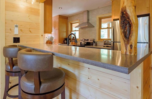 Mazama Cabin | Mazama Panorama - 2 bedroom cabin at Wilson Ranch