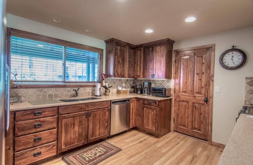 Sunriver House | Meadows Retreat with Access to The Cove