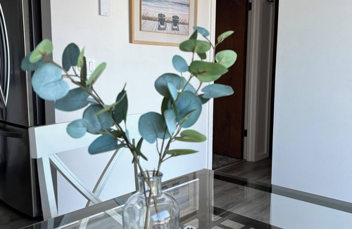 Oak Harbor House | Memorable Ocean View Sunsets Near Beach & Town Vacation Escape w Activities