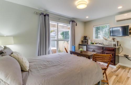 Mercer Island House | Mercer Island- Mt Saint Helens Room