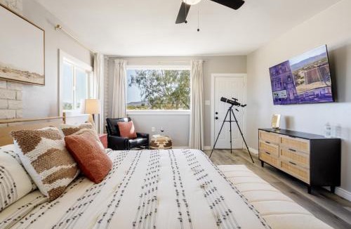 Wonder Valley House | Mid-Century Magic with Mountain Views