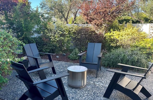 Roseville - Fleet Ridge House | Mid-Century Modern Retreat Near Ocean & Bay