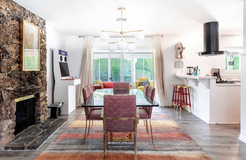 Araby House | Mid-Century | Mountain View | 5 Mins from Downtown