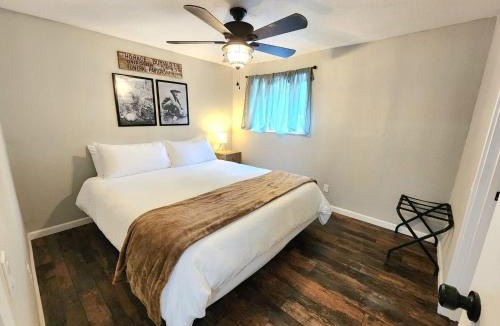 West Village House | Miners Suite-Centrally Located in Shaver Lake