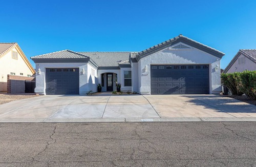 Fort Mohave House | Minutes from Laughlin, River, Golf & off-roading