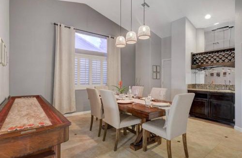 Las Vegas House | Mirage Pool House - Heart of LV, Swimming Pool, Games, heavenly relaxation