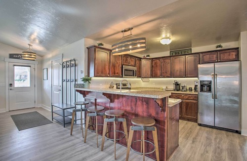 Moab South Valley Cottage | Moab Retreat: 10 Mi to Arches National Park!