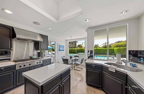 Indian Canyon House | Mod Blue Agave - Stunning S Palm Springs Mid-Centu