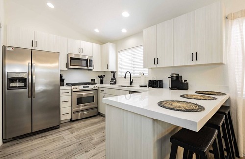 Silverado Ranch House | Modern 1 Story Home w 3BR, Pool, Hot Tub, Sleeps 6
