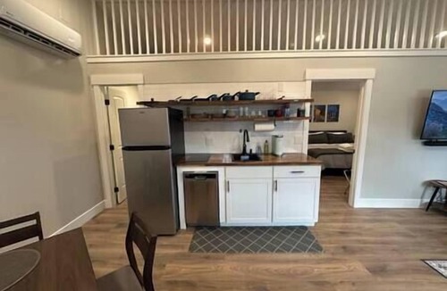 Sugar House Apartment | Modern 1BR Retreat Near Sugar House & Downtown