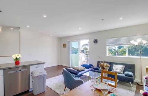 National City House | Modern 3-BR 3-Bath Home w Balcony Views, 2-car Parking, Near Beach & Gaslamp