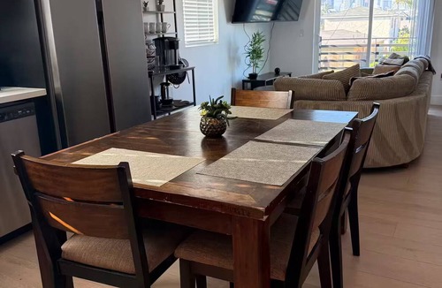 Downtown Los Angeles House | Modern 5BR/5BA Near USC & Downtown LA