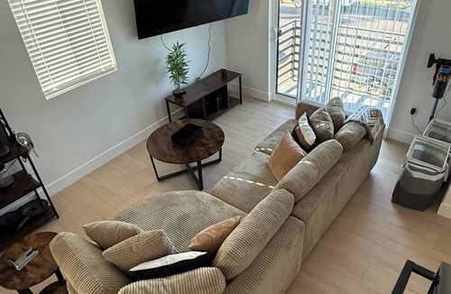 Downtown Los Angeles House | Modern 5BR/5BA Near USC & Downtown LA