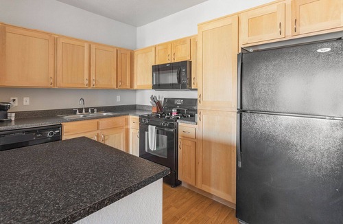 North Las Vegas Apartment | Modern Apartment in Prime Location (ID1256X519)