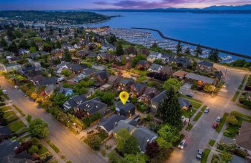 Sunset Hill House | Modern Ballard Retreat Near Beach & Parks