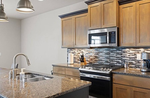 Kennewick House | Modern Family Friendly House