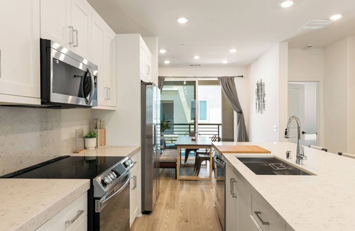 Chula Vista House | Modern Family Townhome: 4BR/44BA Pool & EV Charger