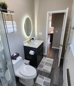Eugene Apartment | Modern Furnished Retreat