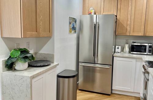 University City Condo | Modern Golden Triangle Condo Perfect for Extended & Corporate Stays