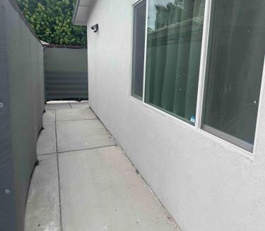 Las Vegas Apartment | Modern Guesthouse W Parking 12Min to Strip