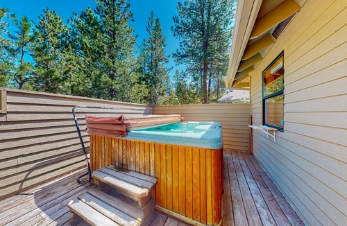 Deer Park House | Modern home with private hot tub, shared tennis court, and SHARC passes