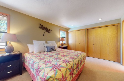 Deer Park House | Modern home with private hot tub, shared tennis court, and SHARC passes