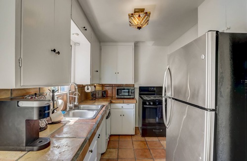 Middletown House | Modern House In The Hills | Killer Location!